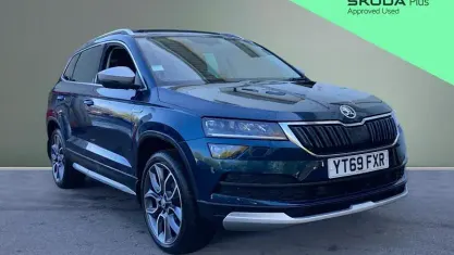 Begagnad Skoda Karoq Scout 4x4 150 HK (110 kW) 2019 Blå SUV