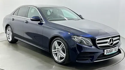 Begagnad Mercedes E220 AMG line 194 HK (142 kW) 2018 Blå Sedan