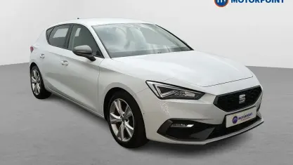 Used Seat Leon FR 150 HP (110 kW) 2022 White Hatchback