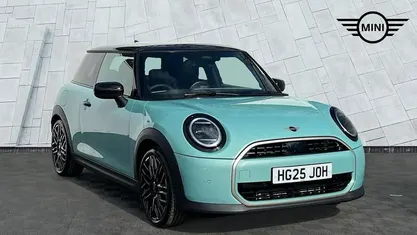 Used Mini Cooper Hatch 114 kW (156 HP) 2025 Hatchback