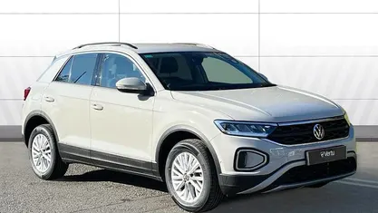 Used VW T-Roc Life 110 HP (80 kW) 2024 SUV