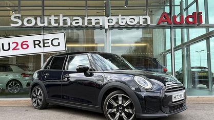 Begagnad Mini Cooper Exclusive 136 HK (100 kW) 2022 Halvkombi