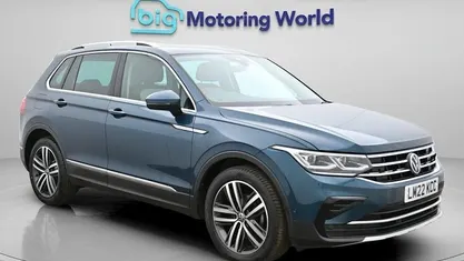 Usado VW Tiguan Elegance 150 HP (110 kW) 2022 Azul SUV