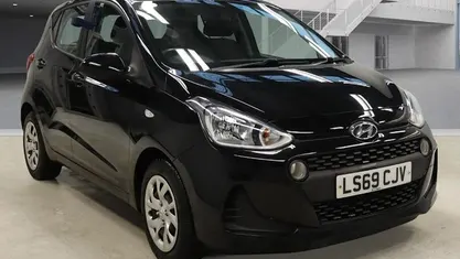 Used 2020 Hyundai i10 SE Hatchback | £11,799 (Fair price)