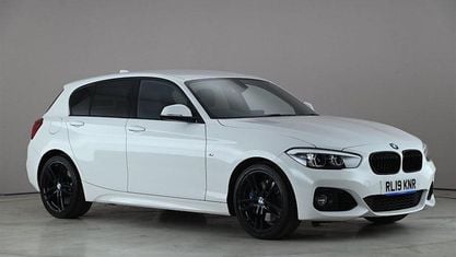Używany BMW 118 M Sport 136 KM (100 kW) 2019 Biały Hatchback