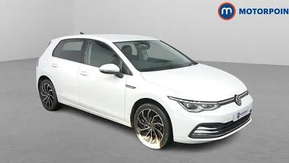 Used VW Golf VIII Edition 150 HP (110 kW) 2023 White Hatchback