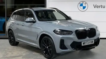Usado BMW X3 M Sport 184 HP (135 kW) 2023 Cinzento SUV