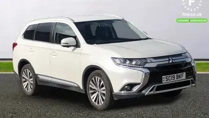 Used Mitsubishi Outlander 150 HP (110 kW) 2019 White SUV