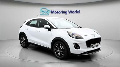 Używany Ford Puma Titanium 125 KM (91 kW) 2023 Biały SUV