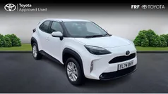 Used 2025 Toyota Yaris Hybrid Estate | £22,395 (Good price)