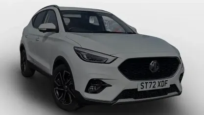 Begagnad MG ZS Exclusive 106 HK (77 kW) 2023 Vit SUV