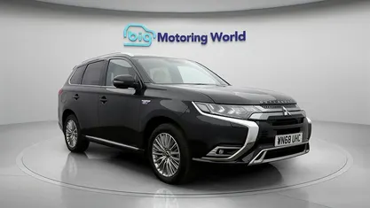 Usado Mitsubishi Outlander P-HEV 206 HP (151 kW) 2018 Carrinha