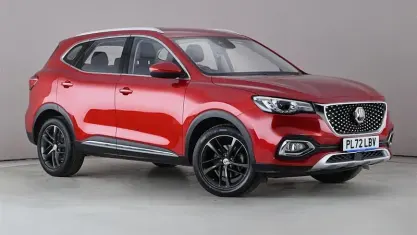 Used MG HS Excite 162 HP (119 kW) 2023 Red SUV