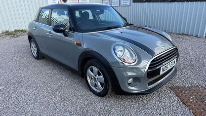 Używany Mini Cooper Hatch 136 KM (100 kW) 2017 Szary Hatchback
