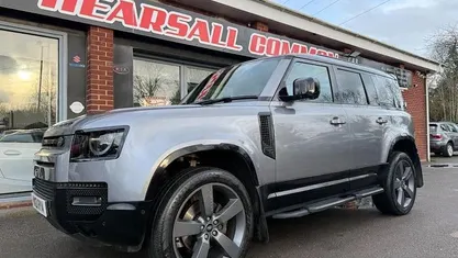 Used Land Rover Defender SE 249 HP (183 kW) 2023 Estate