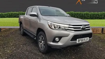 Used Toyota HiLux 150 HP (110 kW) 2020 Pickup