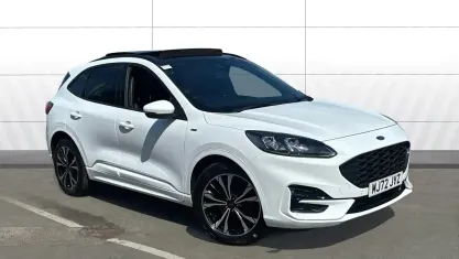 Usado Ford Kuga ST-Line X 190 HP (139 kW) 2022 Branco SUV