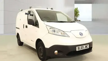 Used Nissan e-NV200 Acenta 80 kW (109 HP) 2019 White MPV