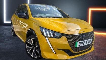 Second-hand Peugeot e-208 GTi 100 kW (136 CP) 2023 Hatchback