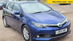 Used 2015 Toyota Auris Hybrid Business Edition Hatchback | £10,488 (Fair price)