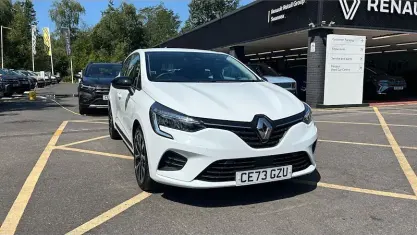 Used Renault Clio Evolution 90 HP (66 kW) 2023 Solid  glacier white  Hatchback