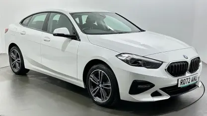 Begagnad BMW 218 Sport Line 136 HK (100 kW) 2022 Vit Sportkupé