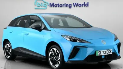 Used MG MG4 EV SE 319 kW (435 HP) 2023 Blue Hatchback