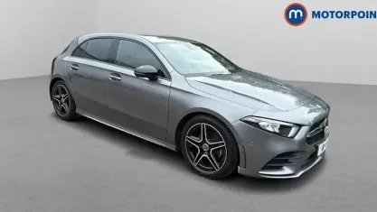 Begagnad Mercedes A200 Executive 163 HK (119 kW) 2022 Grå Halvkombi