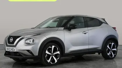 Begagnad Nissan Juke Tekna 114 HK (83 kW) 2022 Silver SUV