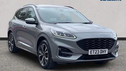 Usado Ford Kuga ST-Line X 225 HP (165 kW) 2023 SUV
