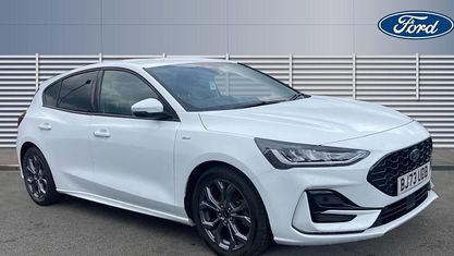 Usado Ford Focus ST-Line 125 HP (91 kW) 2023 Branco Citadino