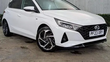 Used Hyundai i20 Premium 101 HP (74 kW) 2023 Hatchback