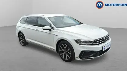 Begagnad VW Passat GTE 218 HK (160 kW) 2023 Kombi