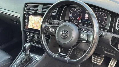 Black Used 2019 VW Golf VII R Hatchback | £23,599 (Fair price)