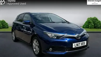Used Toyota Auris Business Edition 116 HP (85 kW) 2017 Hatchback