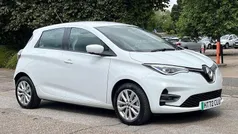 White Used 2022 Renault Rapid SE Hatchback | £10,194 (Fair price)