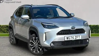 Used Toyota Yaris Cross Design 116 HP (85 kW) 2025 Silver SUV