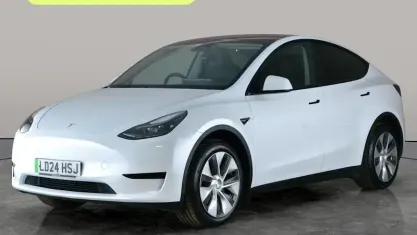 Begagnad Tesla Model Y RWD 254 kW (346 HK) 2024 Vit SUV