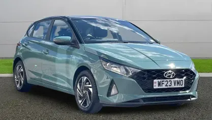 Used Hyundai i20 SE 101 HP (74 kW) 2023 Green Hatchback