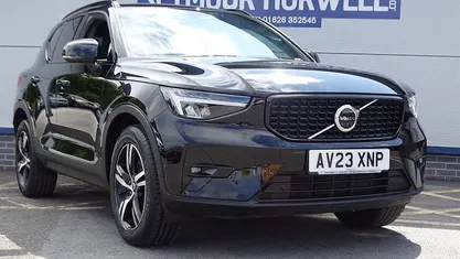 Used 2025 Volvo XC40 Plus SUV | £26,995 (Fair price)