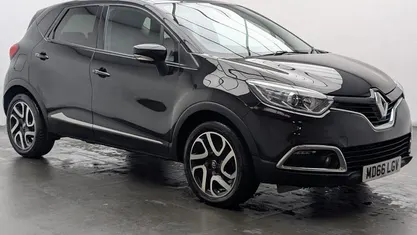 Used Renault Captur Dynamique 90 HP (66 kW) 2016 Black/orange SUV