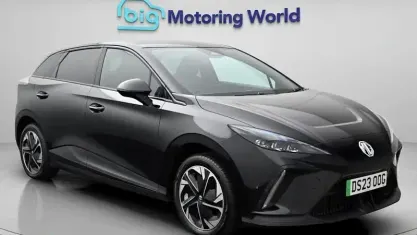 Used MG MG4 EV Trophy 150 kW (204 HP) 2025 Hatchback