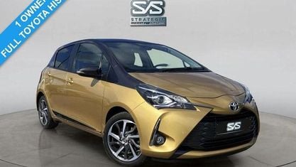 Używany Toyota Yaris 111 KM (81 kW) 2019 Złoty Hatchback