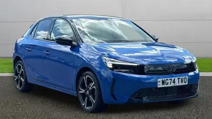 Second-hand Vauxhall Corsa 75 CP (55 kW) 2024 Albastru Hatchback