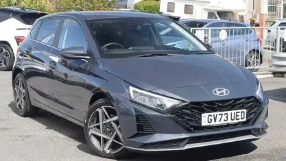 Used Hyundai i20 Premium 101 HP (74 kW) 2023 Grey Hatchback