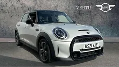 Silver Used 2021 Mini Cooper S Classic Hatchback | £20,640 (Fair price)