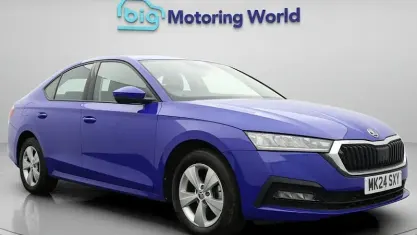 Used Skoda Octavia SE Technology 116 HP (85 kW) 2024 Blue Hatchback