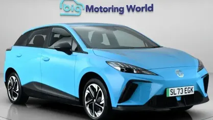 Used MG MG4 EV SE 319 kW (435 HP) 2023 Blue Hatchback