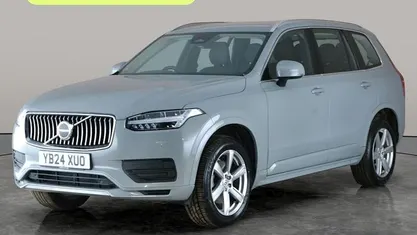 Used Volvo XC90 Core 250 HP (183 kW) 2025 SUV