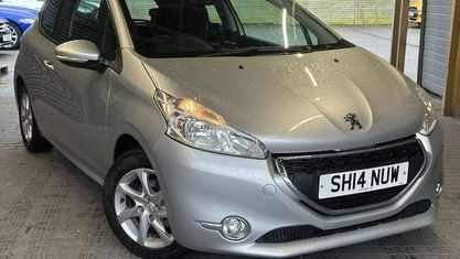 Used Peugeot 208 Active 82 HP (60 kW) 2014 Silver Hatchback